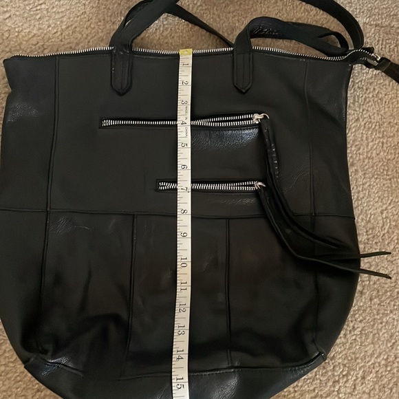 Real leather Black Tote - Picture 10 of 12